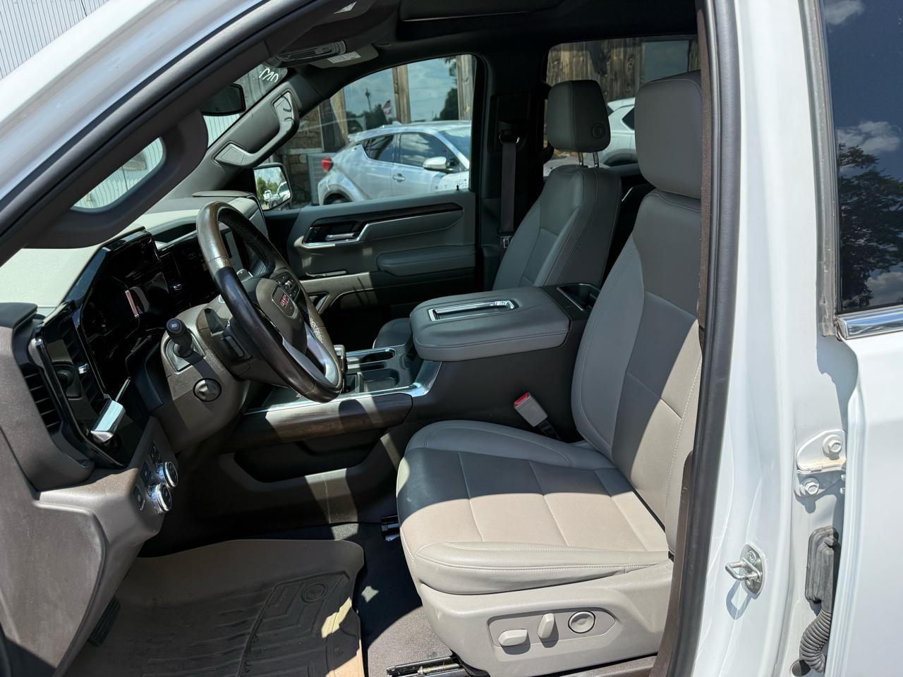 GMC Sierra 1500 SLT Crew Cab 4WD 2022