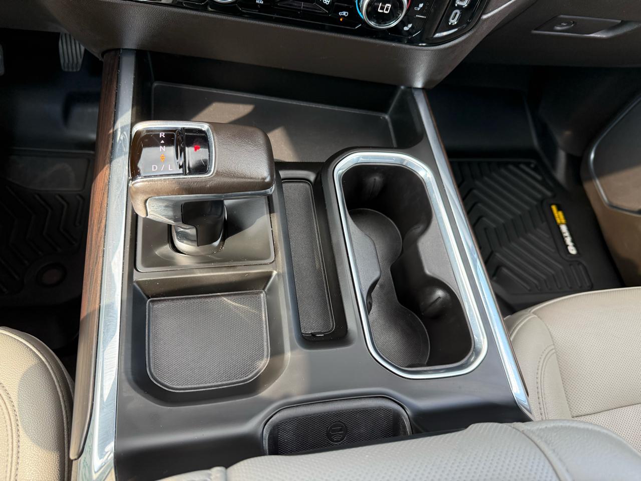 GMC Sierra 1500 SLT Crew Cab 4WD 2022