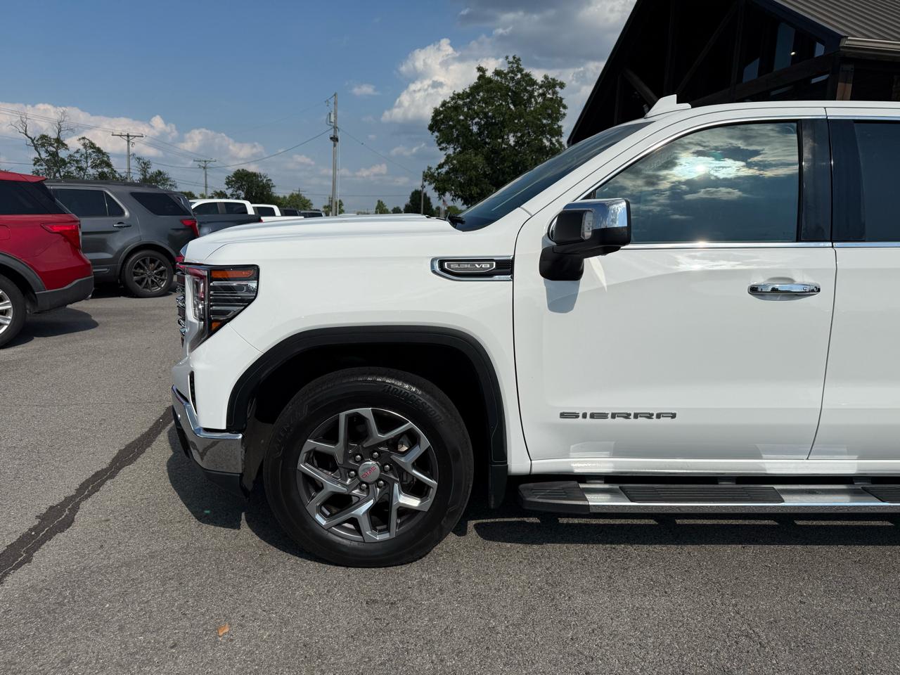GMC Sierra 1500 SLT Crew Cab 4WD 2022