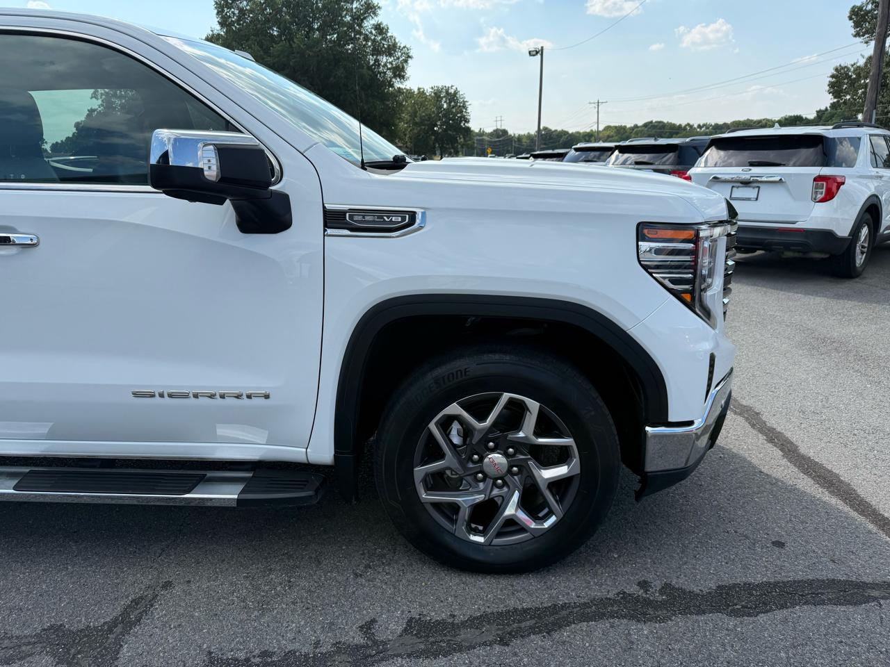 GMC Sierra 1500 SLT Crew Cab 4WD 2022