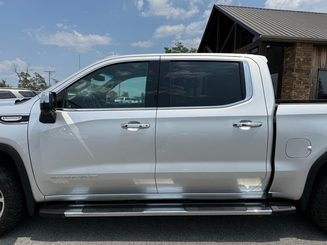 GMC Sierra 1500 SLT Crew Cab 4WD 2021