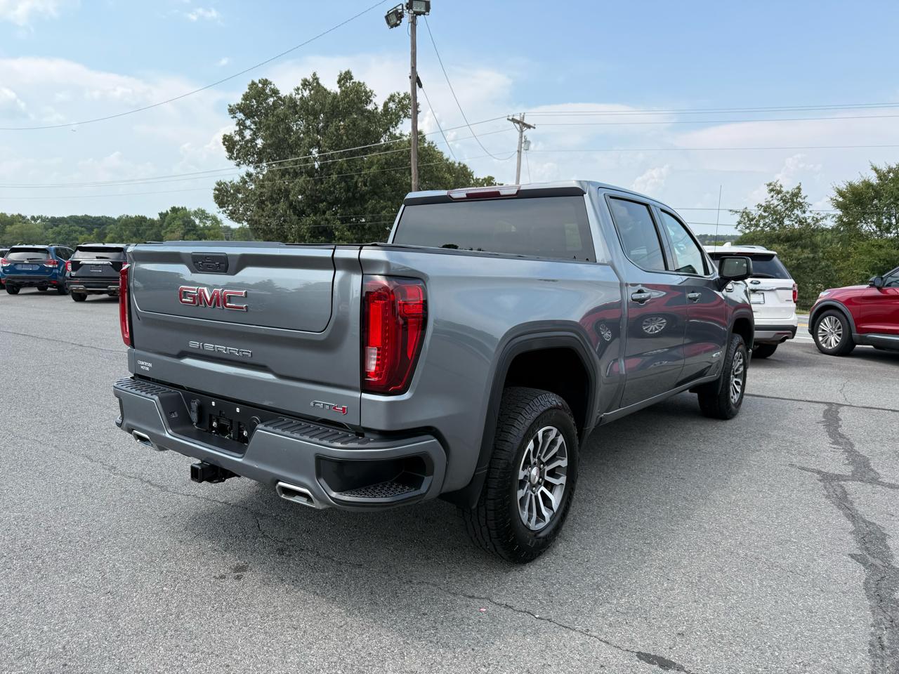 GMC Sierra 1500 AT4 Crew Cab 4WD 2021
