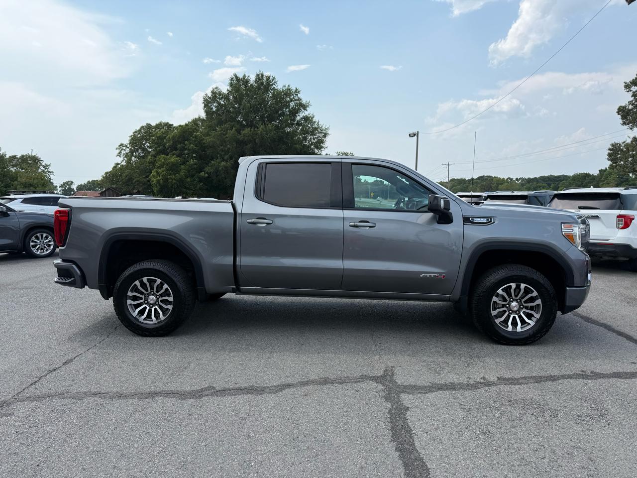 GMC Sierra 1500 AT4 Crew Cab 4WD 2021