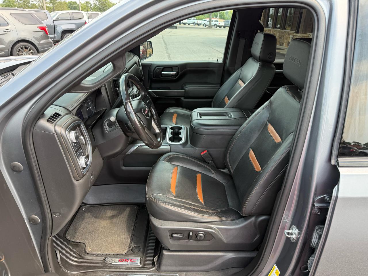 GMC Sierra 1500 AT4 Crew Cab 4WD 2021