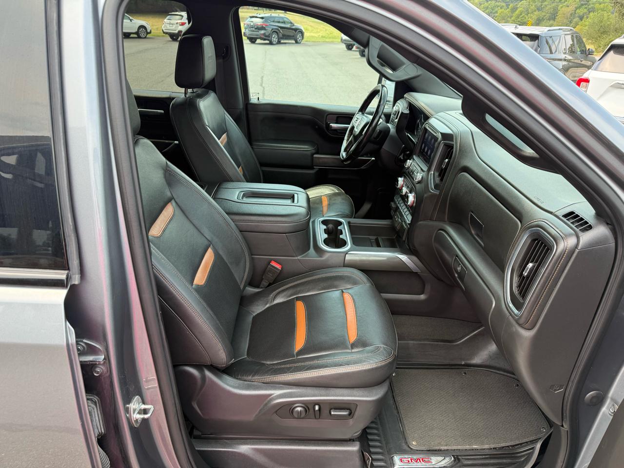 GMC Sierra 1500 AT4 Crew Cab 4WD 2021