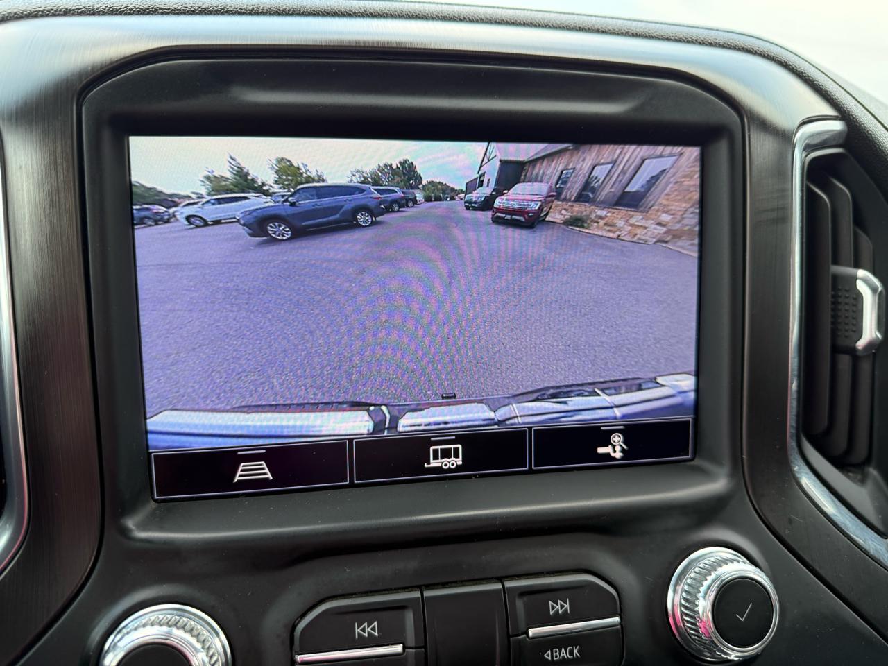 GMC Sierra 1500 AT4 Crew Cab 4WD 2021