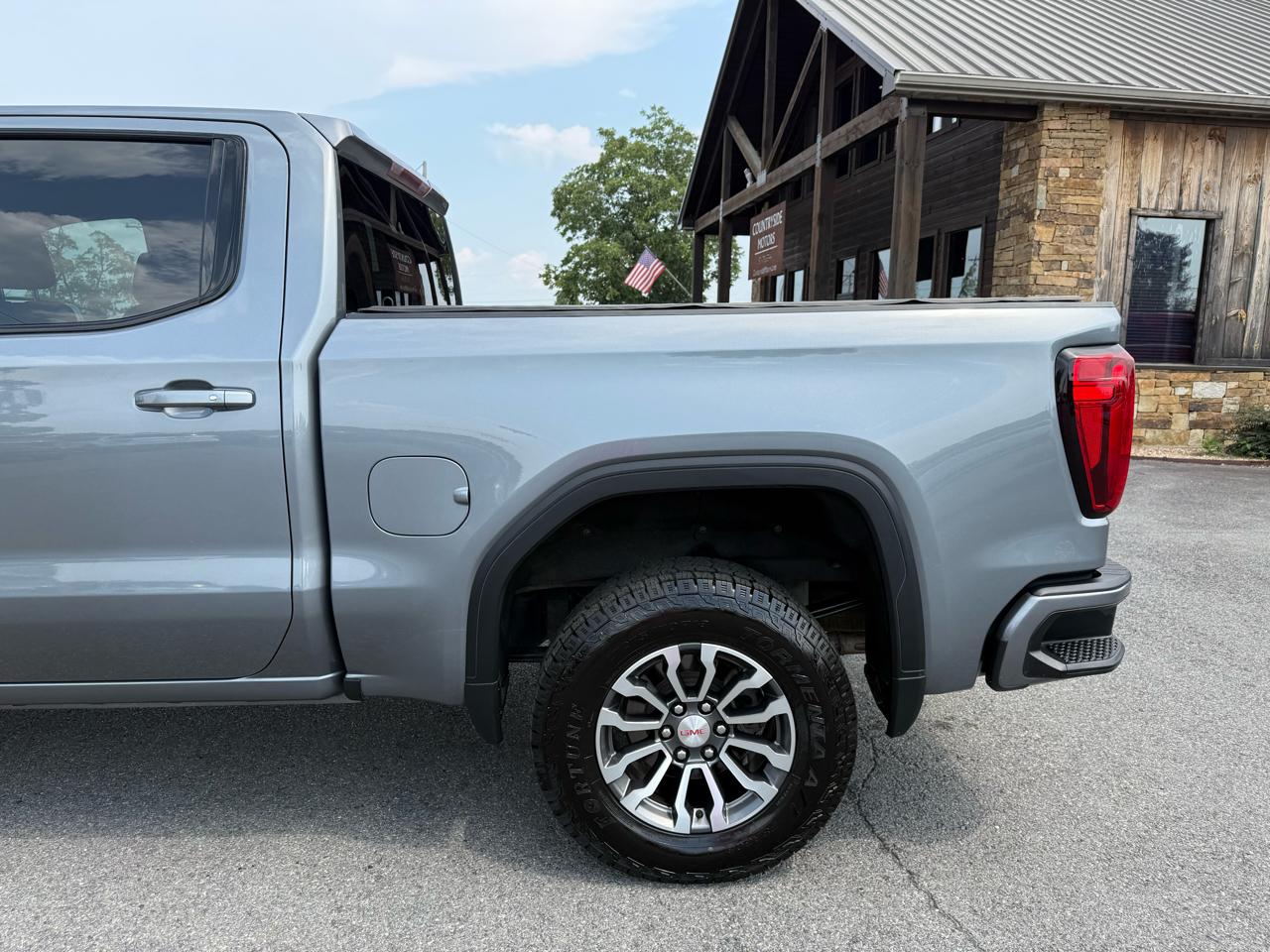 GMC Sierra 1500 AT4 Crew Cab 4WD 2021
