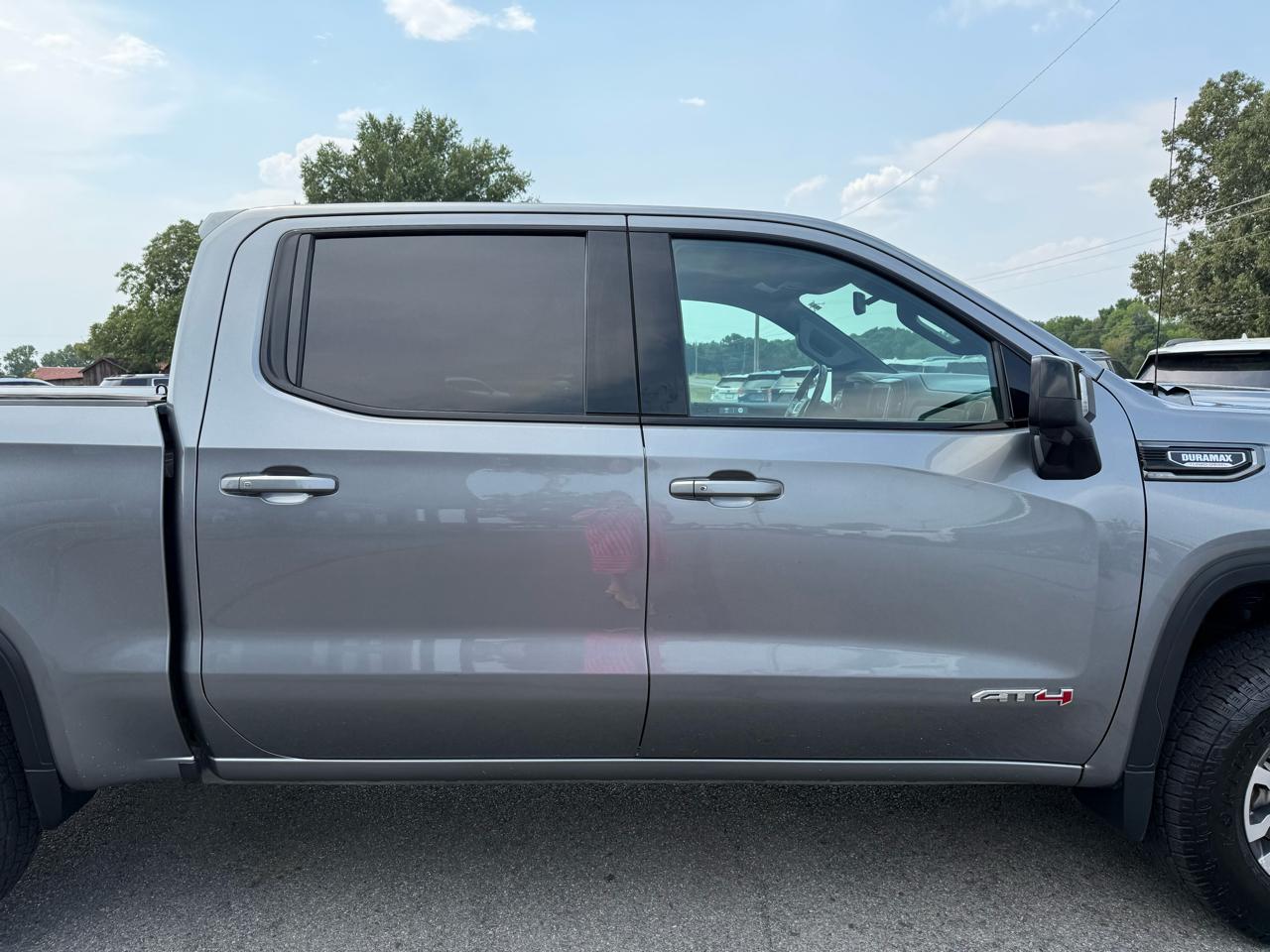 GMC Sierra 1500 AT4 Crew Cab 4WD 2021