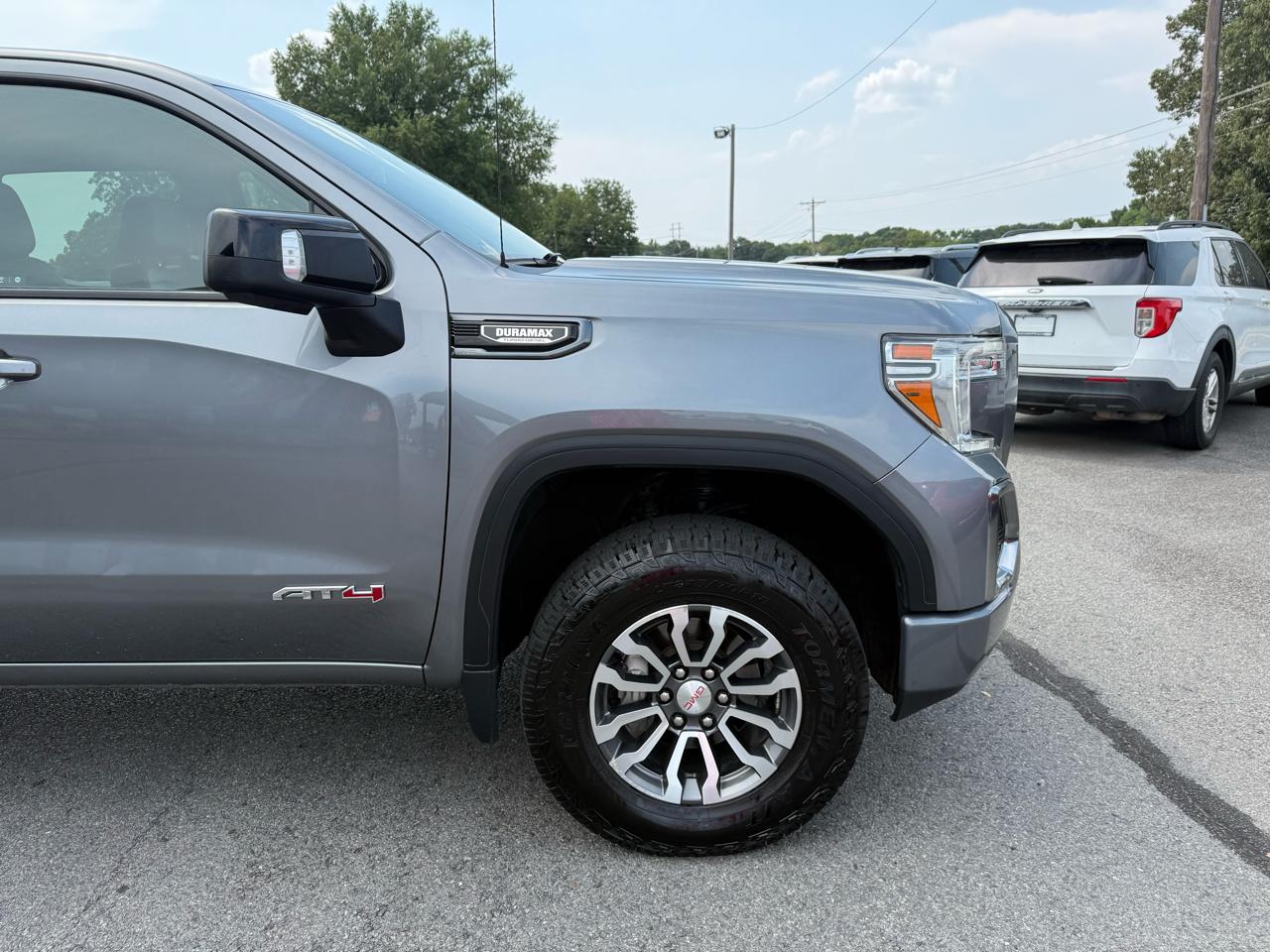 GMC Sierra 1500 AT4 Crew Cab 4WD 2021