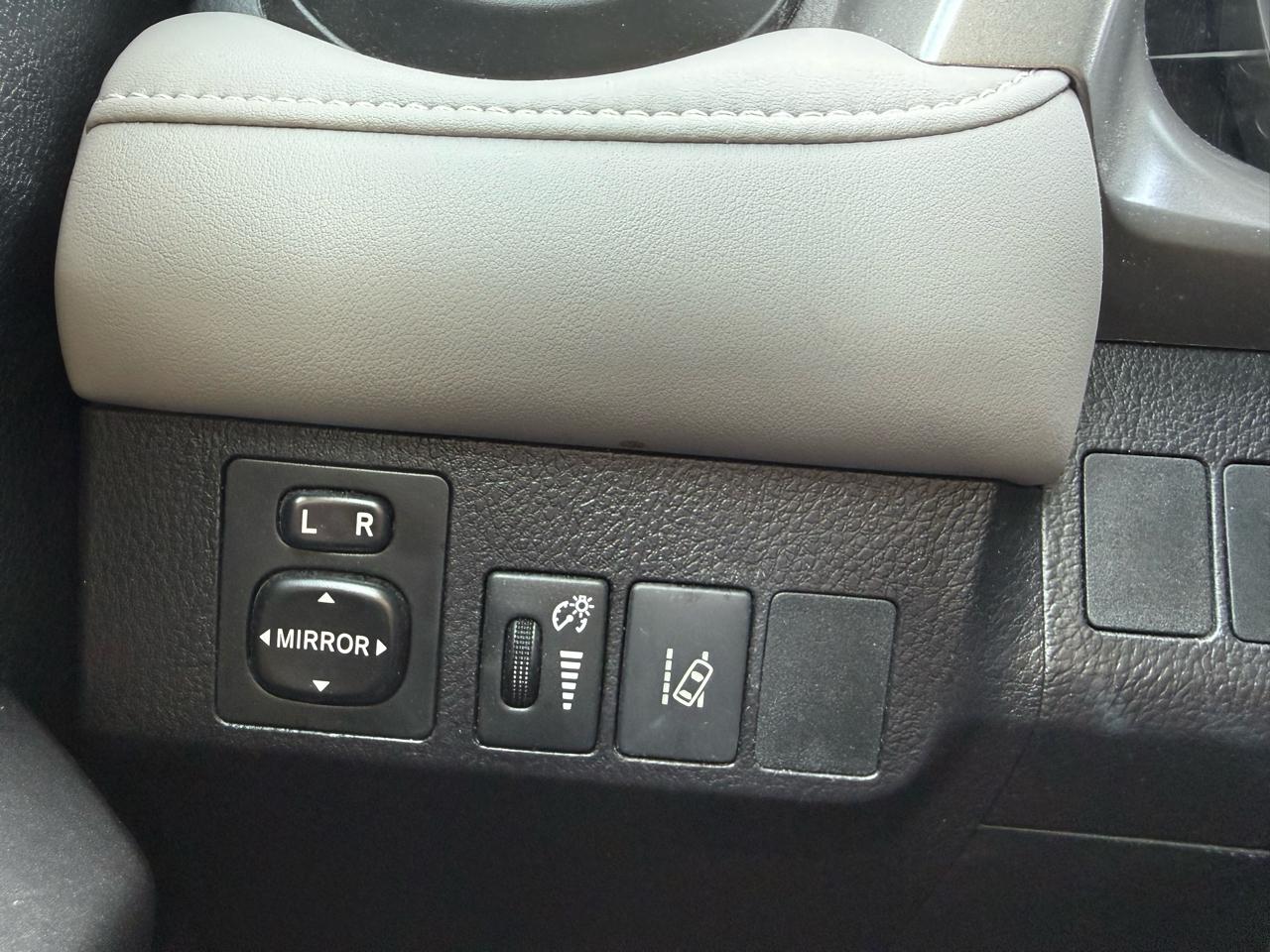 Toyota RAV4 XLE FWD 2018