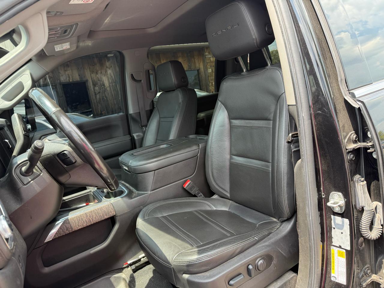 GMC Sierra 2500HD Denali Crew Cab 4WD 2022