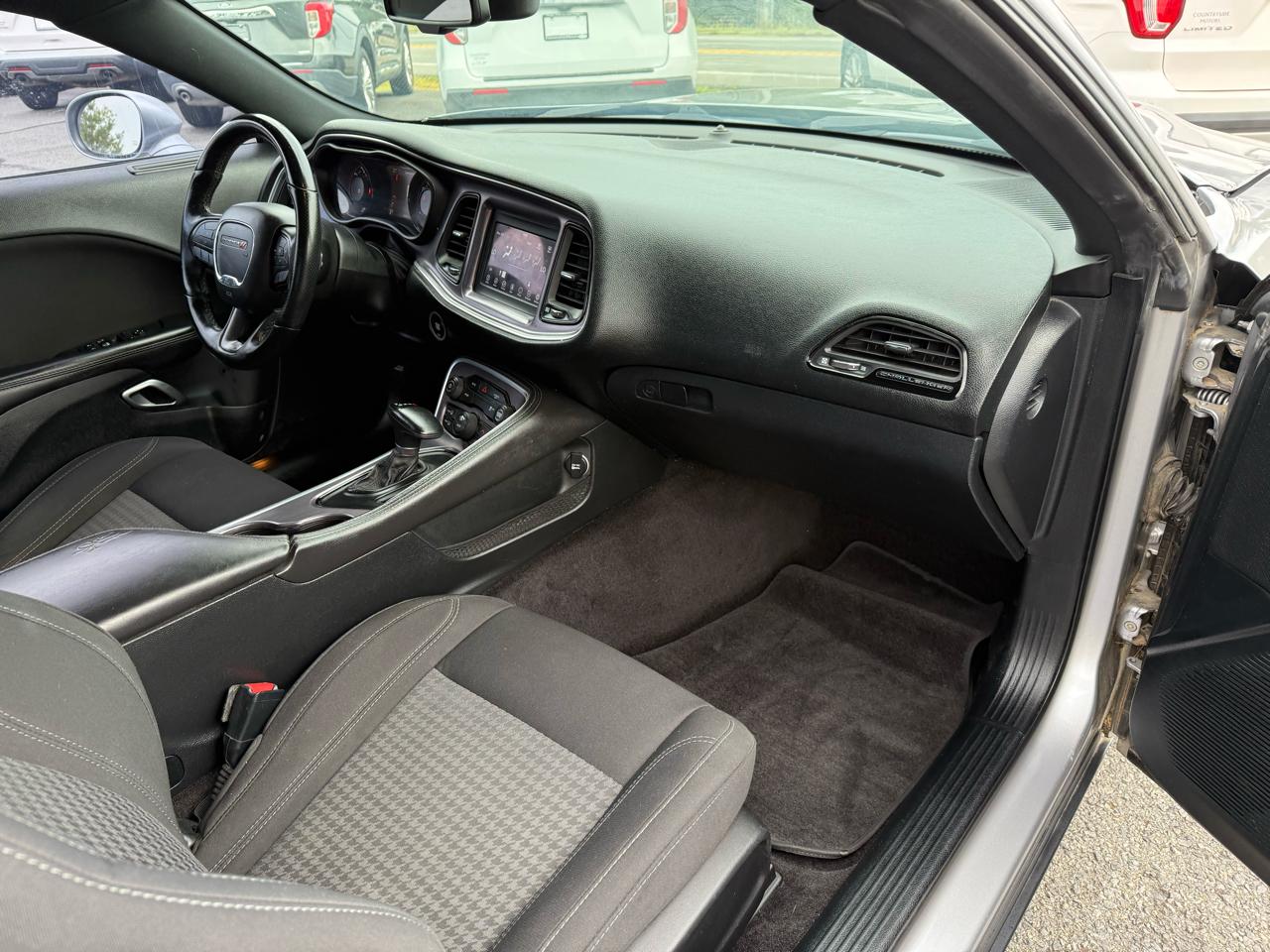 Dodge Challenger SXT 2018