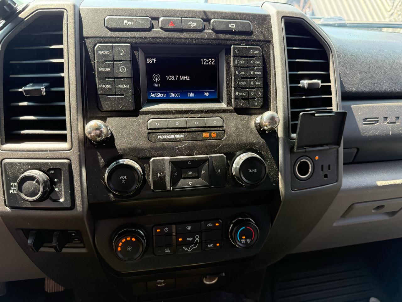 Ford F-250 SD XL Crew Cab 4WD 2019