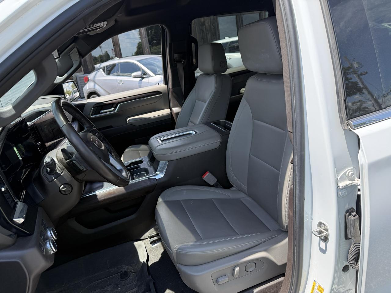 GMC Sierra 1500 SLT Crew Cab 4WD 2022