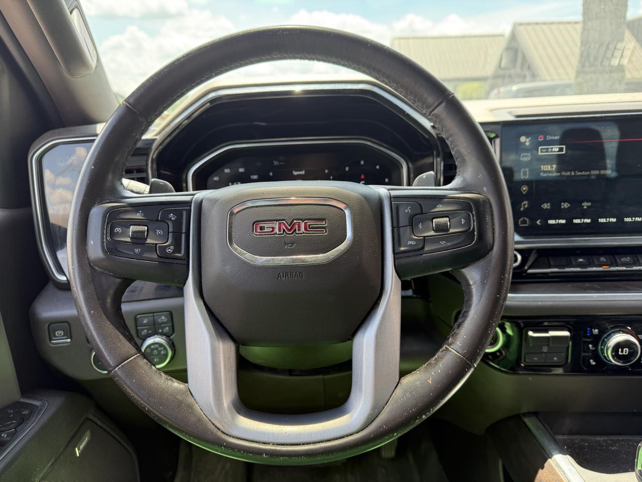 GMC Sierra 1500 SLT Crew Cab 4WD 2022