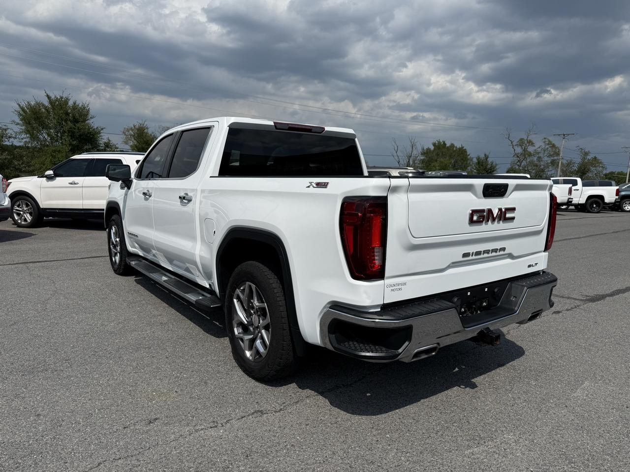 GMC Sierra 1500 SLT Crew Cab 4WD 2022