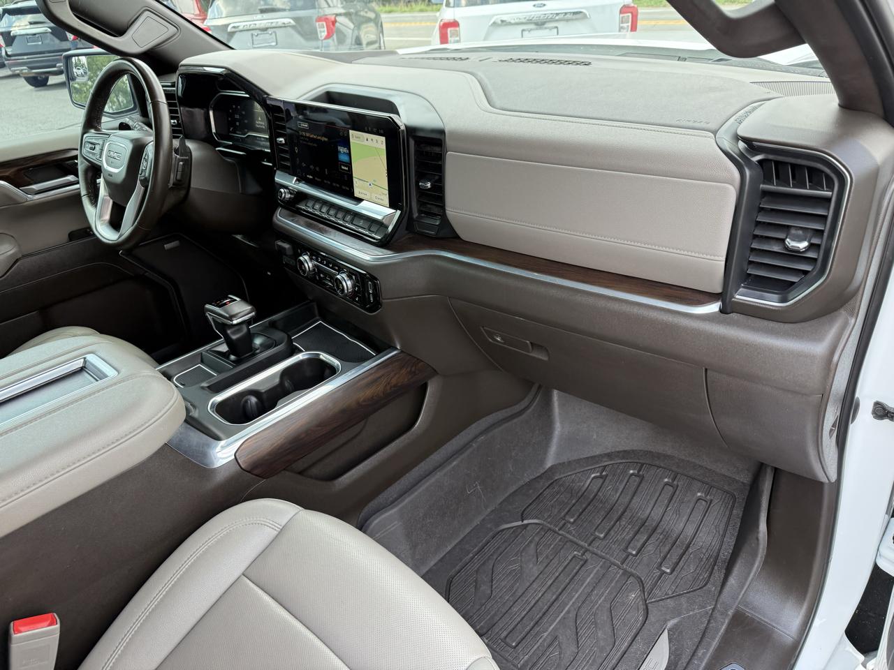 GMC Sierra 1500 SLT Crew Cab 4WD 2022