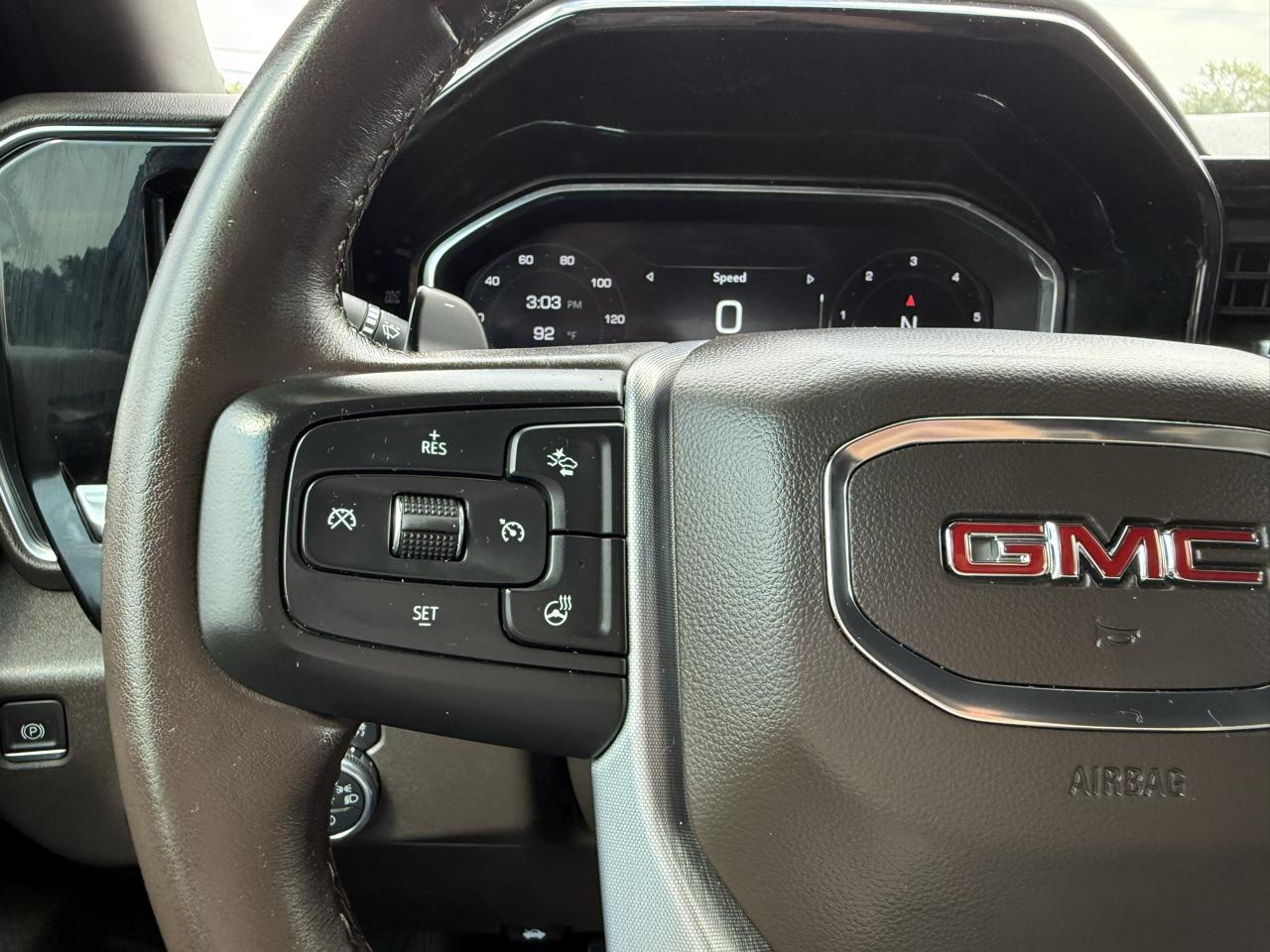 GMC Sierra 1500 SLT Crew Cab 4WD 2022