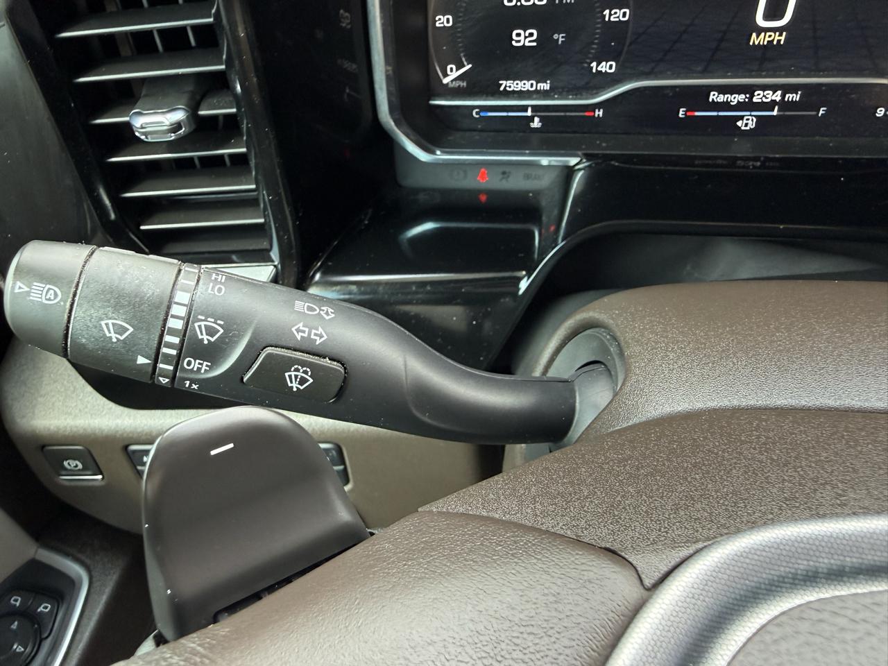 GMC Sierra 1500 SLT Crew Cab 4WD 2022