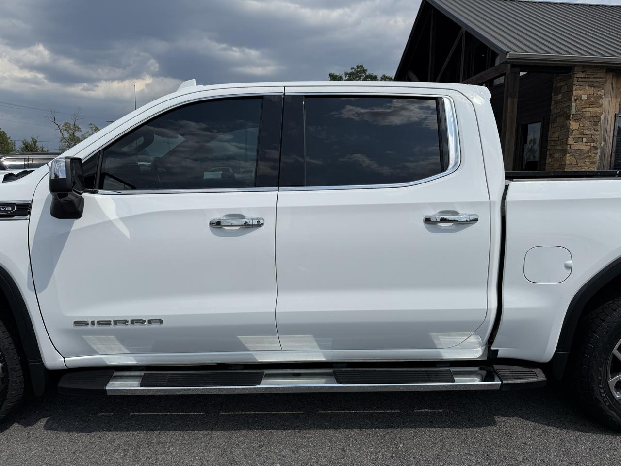 GMC Sierra 1500 SLT Crew Cab 4WD 2022