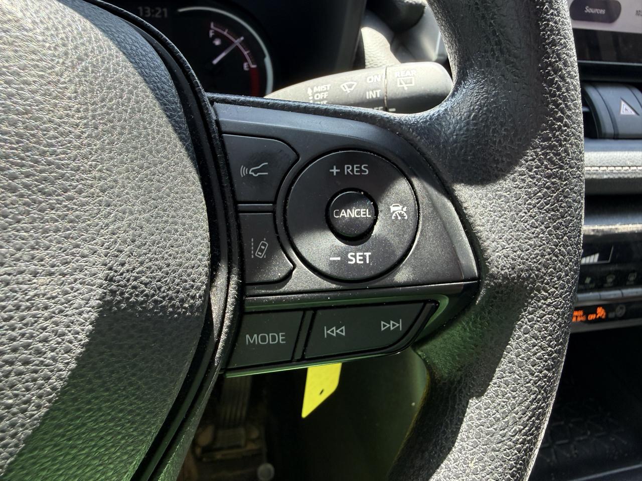 Toyota RAV4 LE 2024