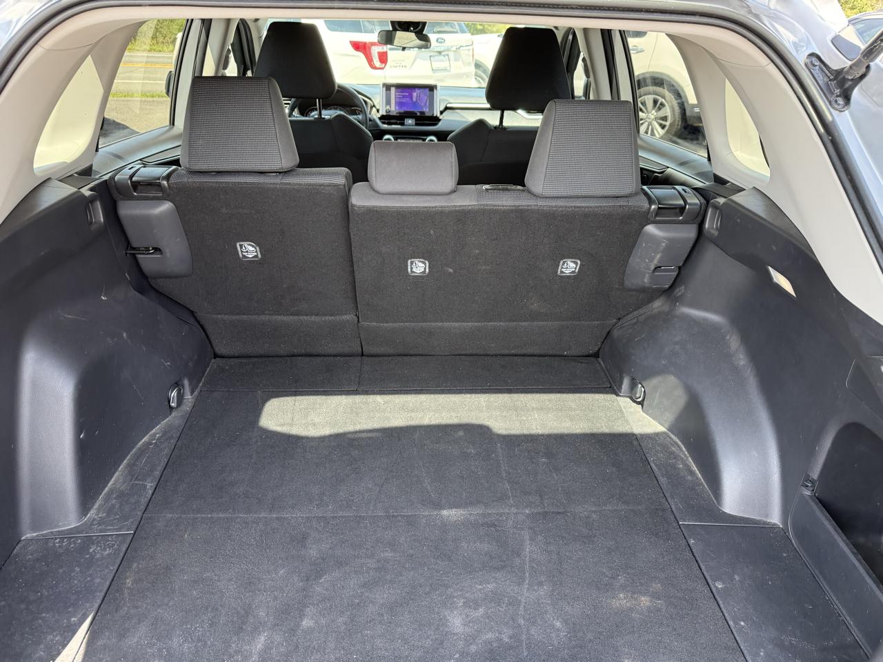 Toyota RAV4 LE 2024