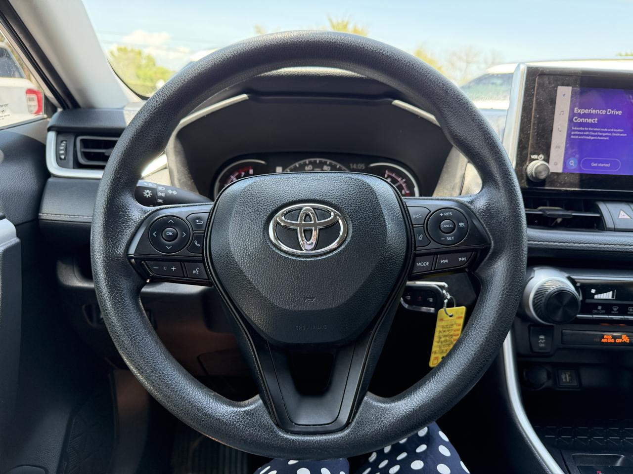 Toyota RAV4 LE 2024
