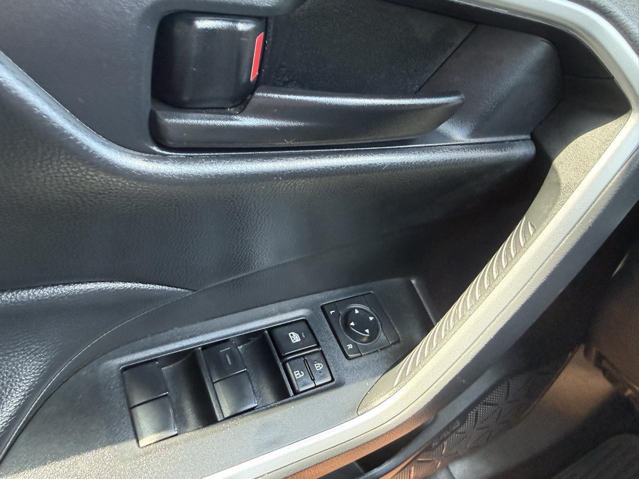 Toyota RAV4 LE 2024