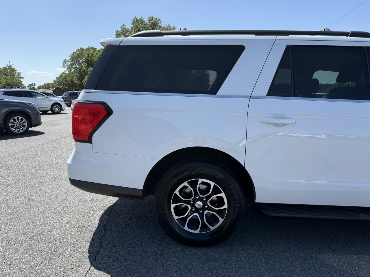 Ford Expedition Max XLT 4x4 2024