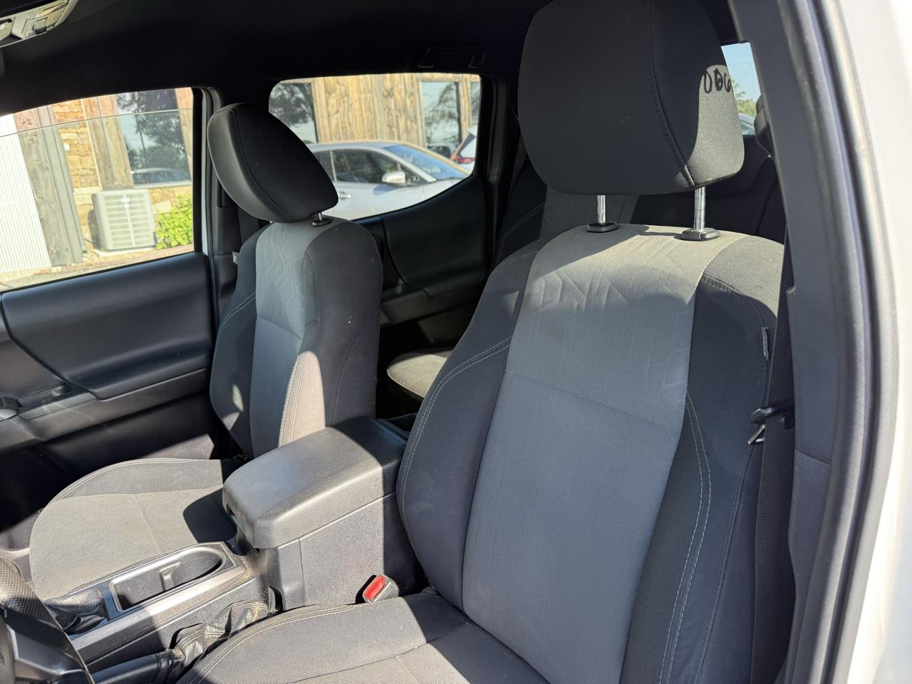 Toyota Tacoma TRD Off Road Double Cab 5' Bed V6 4x2 AT (Natl) 2021
