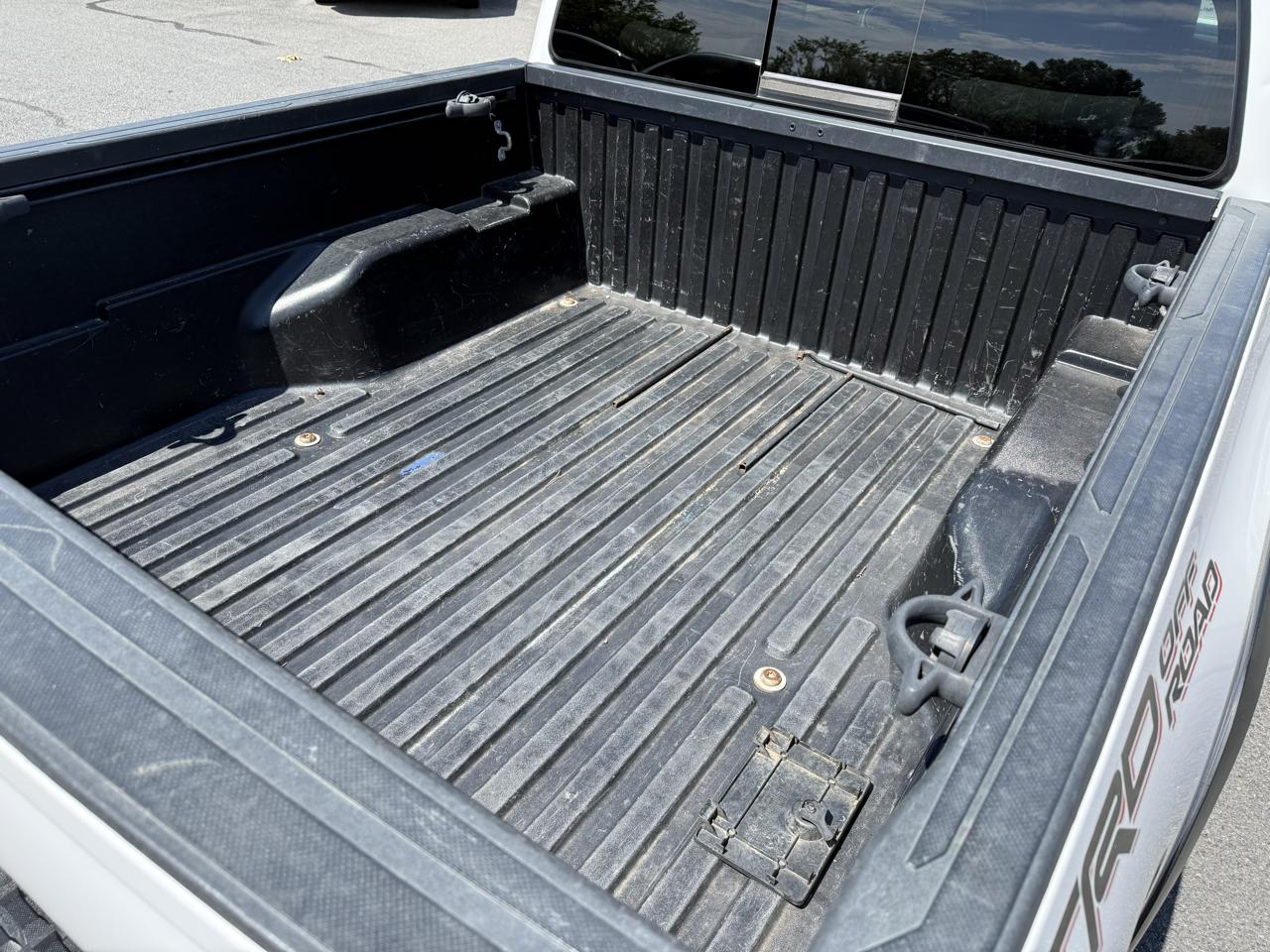 Toyota Tacoma TRD Off Road Double Cab 5' Bed V6 4x2 AT (Natl) 2021
