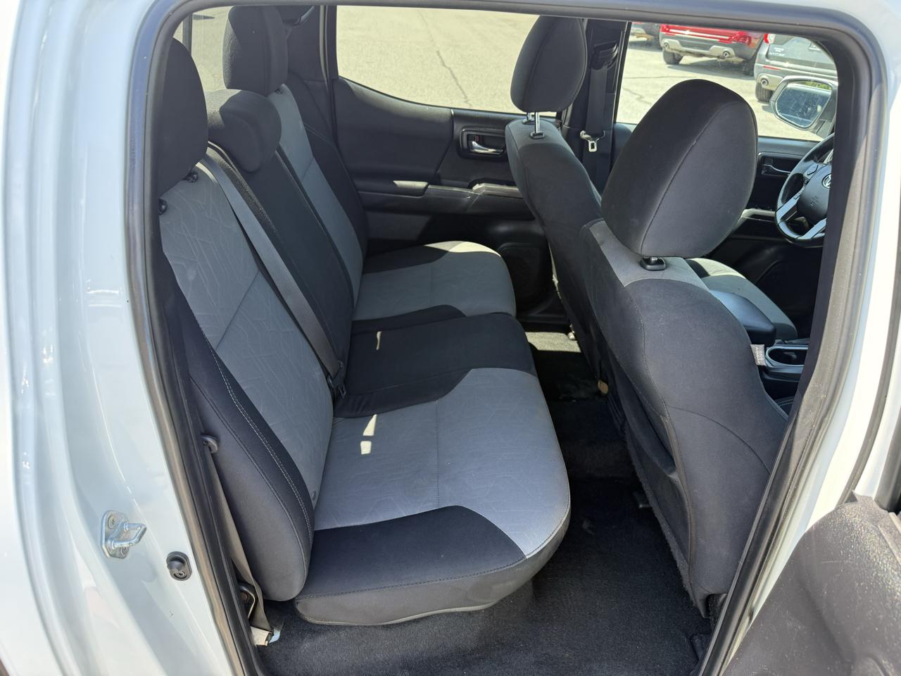 Toyota Tacoma TRD Off Road Double Cab 5' Bed V6 4x2 AT (Natl) 2021