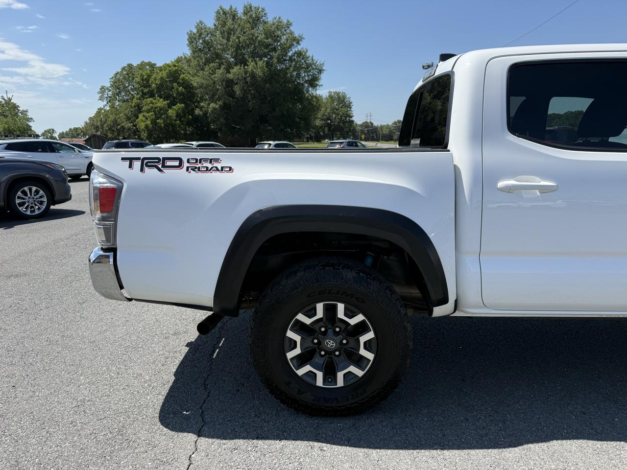 Toyota Tacoma TRD Off Road Double Cab 5' Bed V6 4x2 AT (Natl) 2021