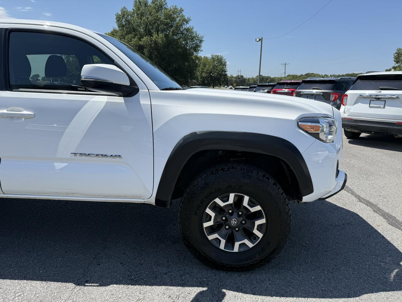 Toyota Tacoma TRD Off Road Double Cab 5' Bed V6 4x2 AT (Natl) 2021