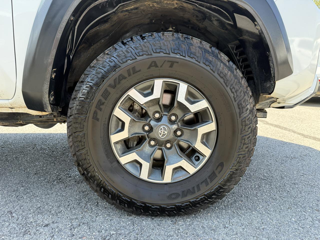 Toyota Tacoma TRD Off Road Double Cab 5' Bed V6 4x2 AT (Natl) 2021
