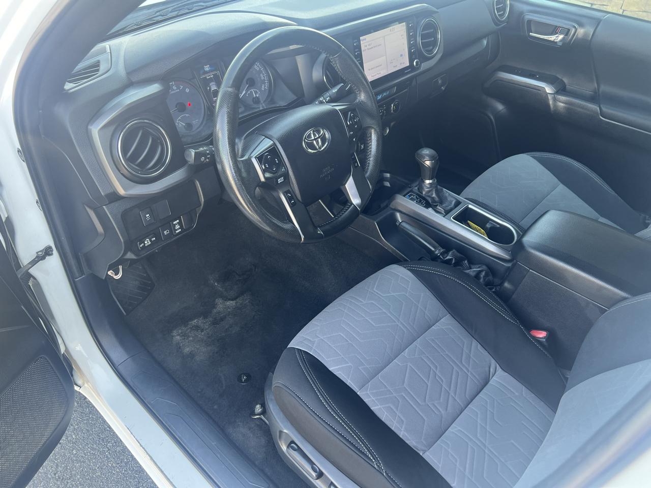 Toyota Tacoma TRD Off Road Double Cab 5' Bed V6 4x2 AT (Natl) 2021