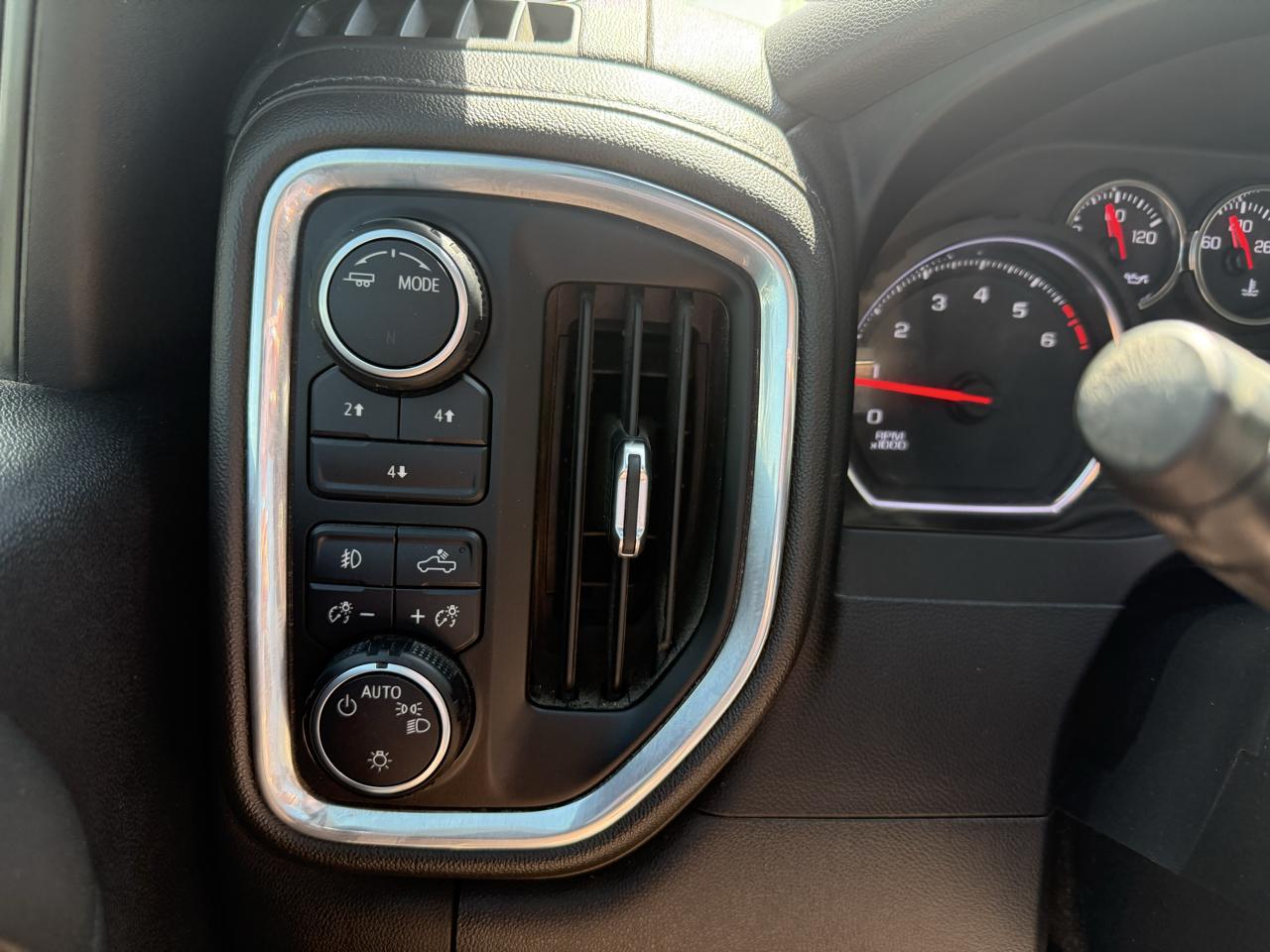 Chevrolet Silverado 2500HD LT Crew Cab 4WD 2023