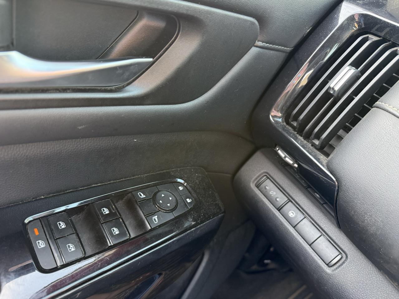 Nissan Pathfinder SV 4WD 2022