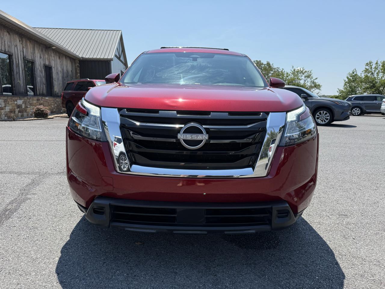 Nissan Pathfinder SV 4WD 2022