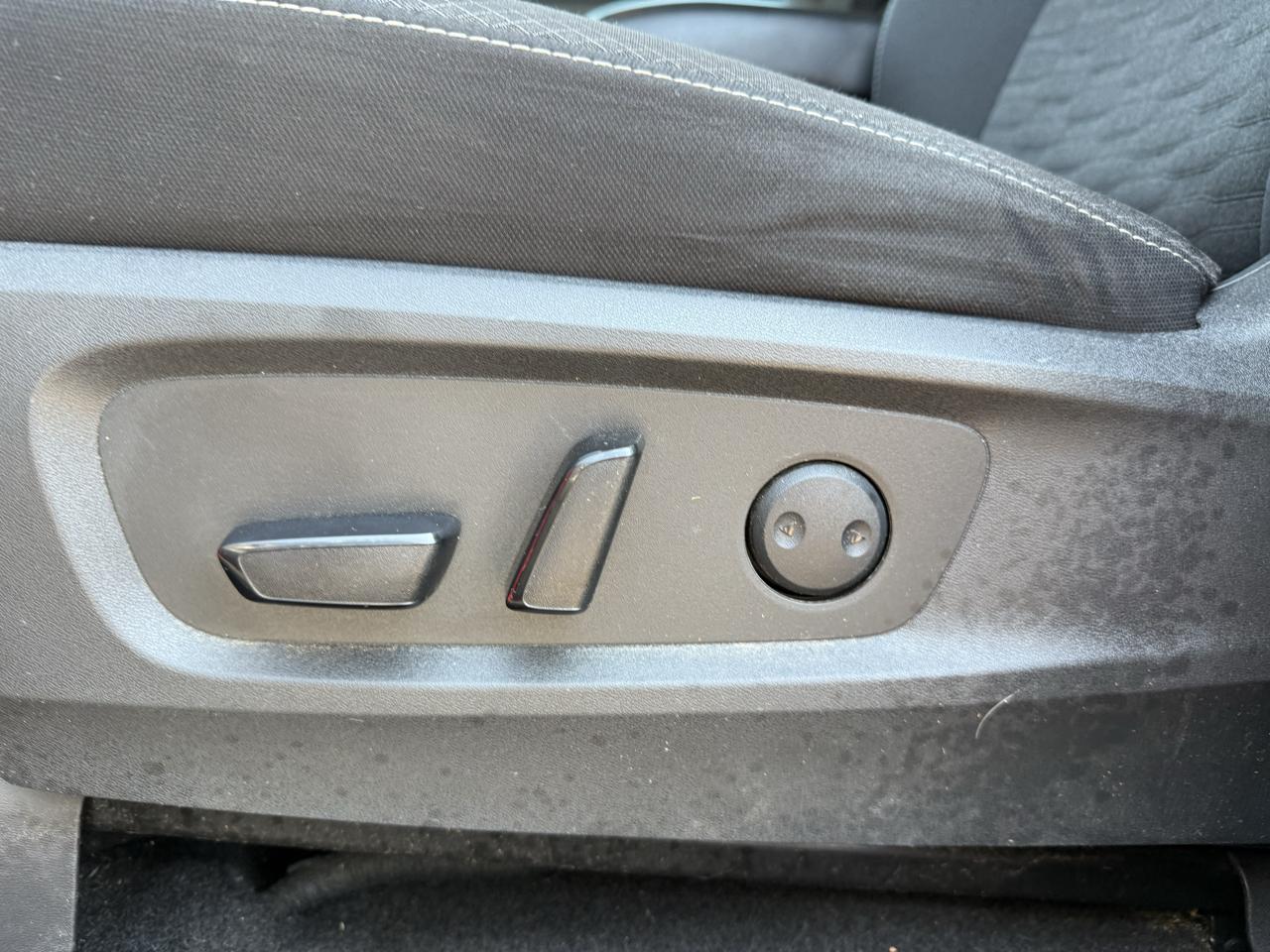 Nissan Pathfinder SV 4WD 2022