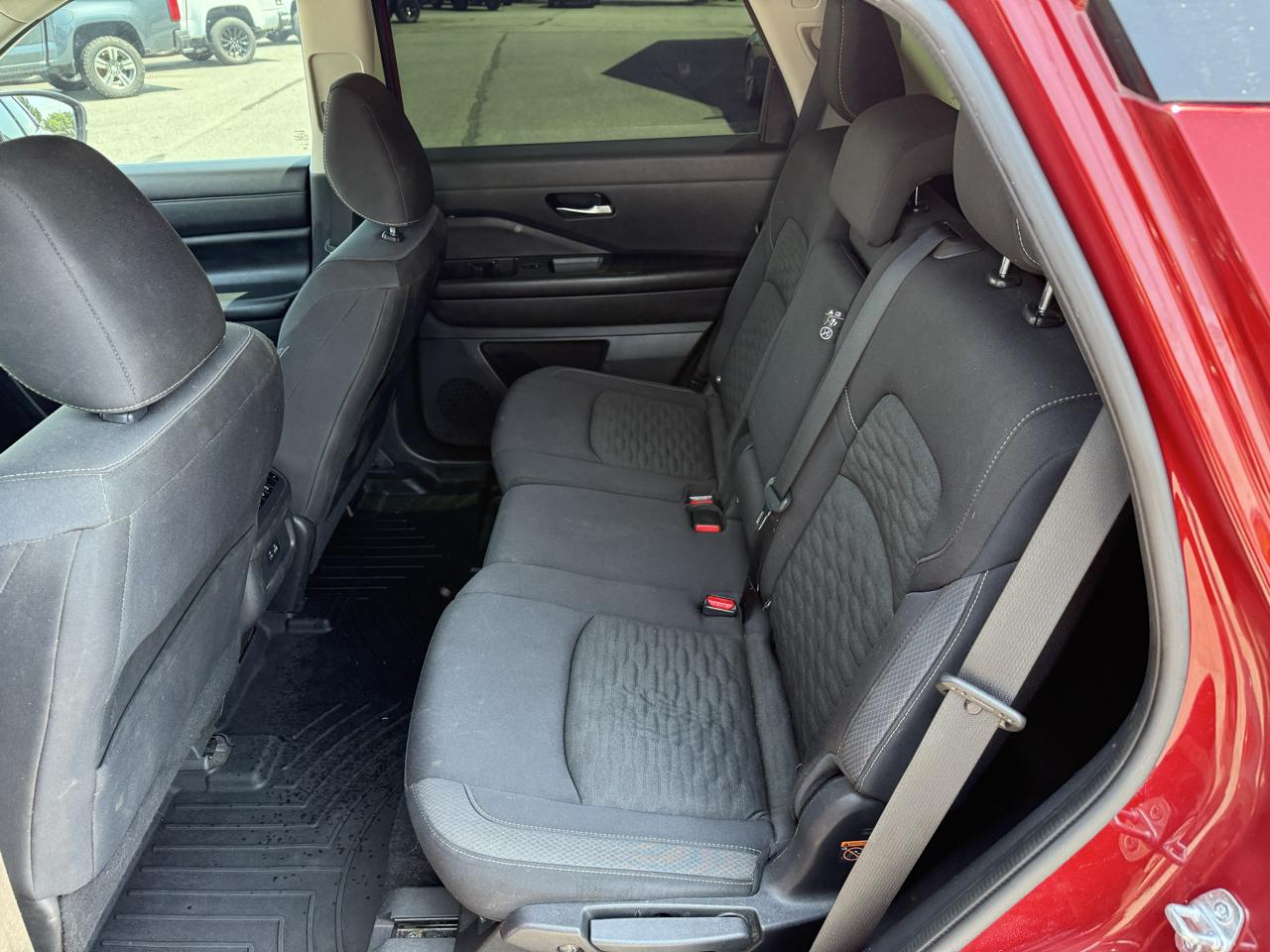 Nissan Pathfinder SV 4WD 2022