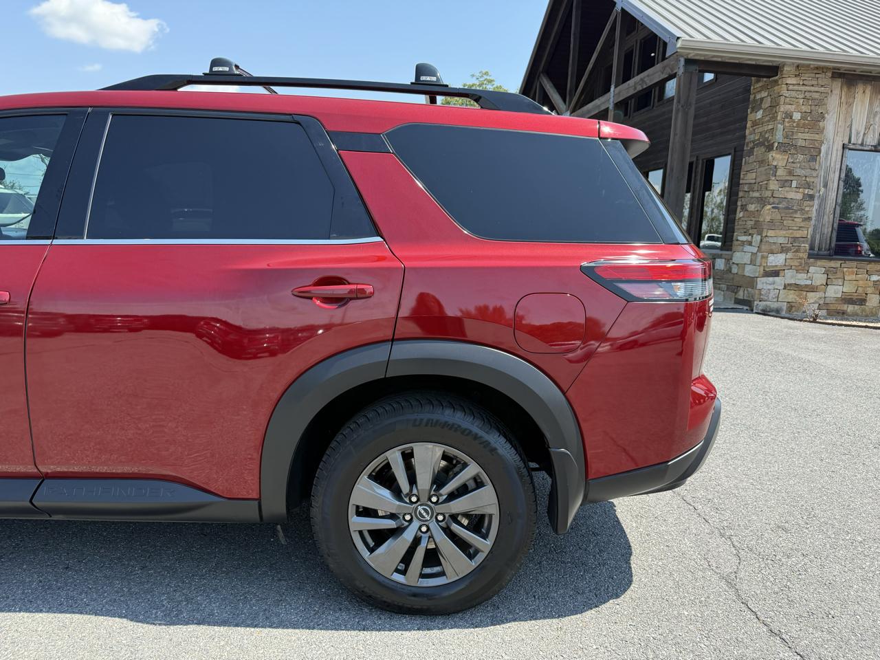Nissan Pathfinder SV 4WD 2022