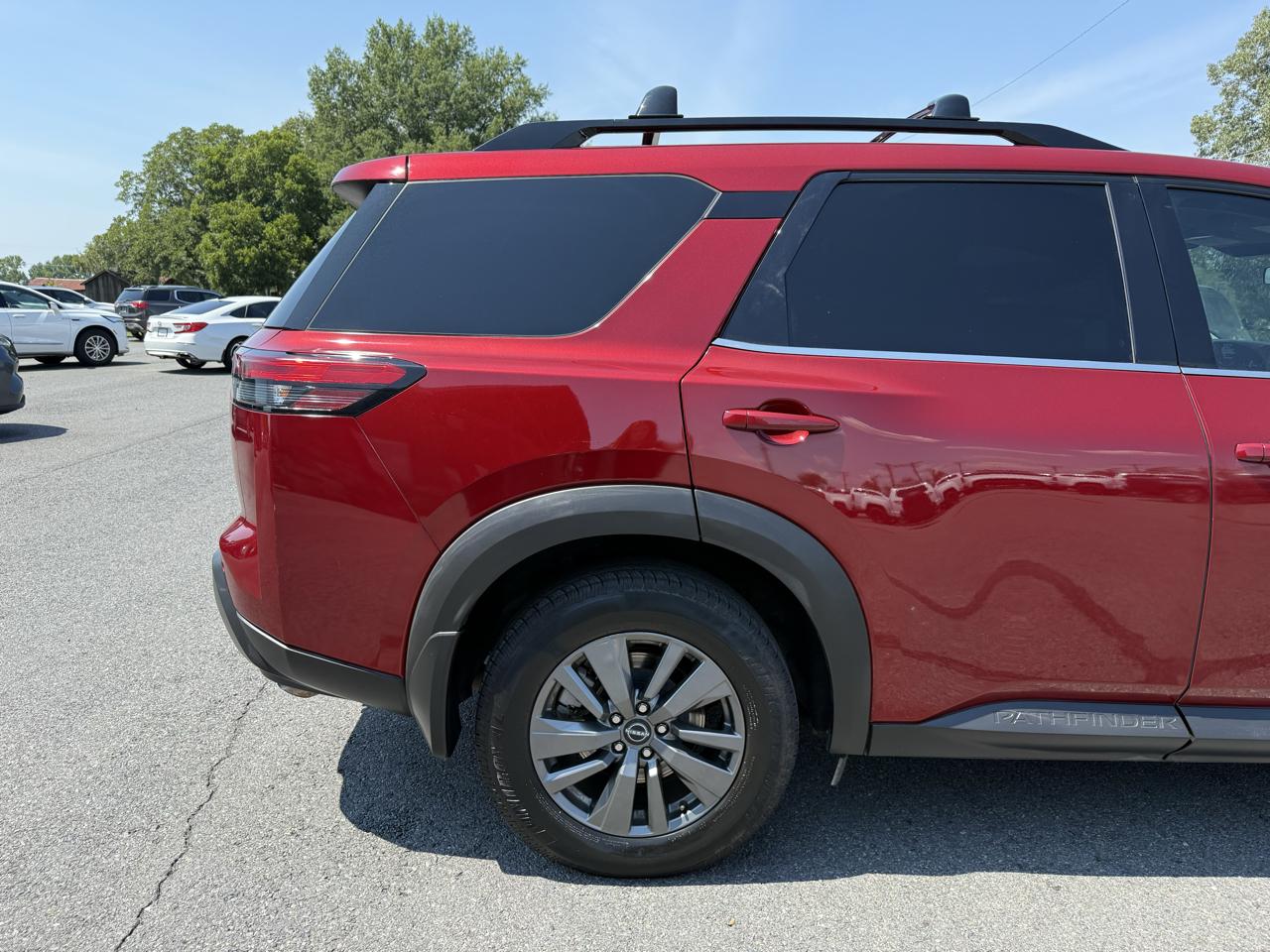 Nissan Pathfinder SV 4WD 2022
