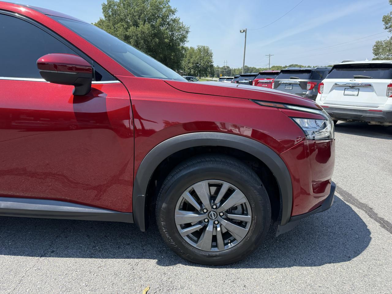 Nissan Pathfinder SV 4WD 2022