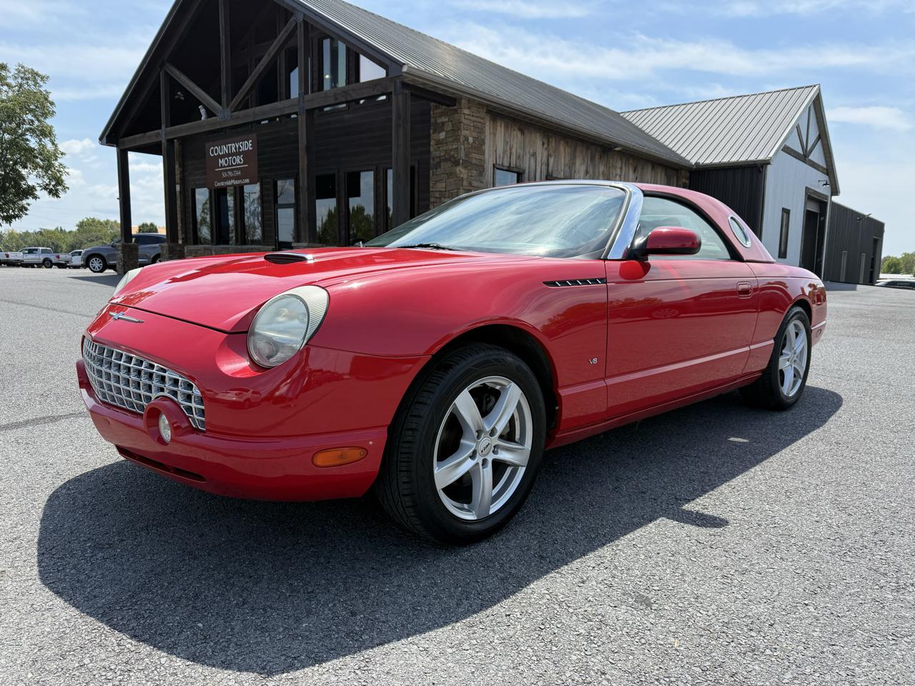 Ford Thunderbird Deluxe 2002