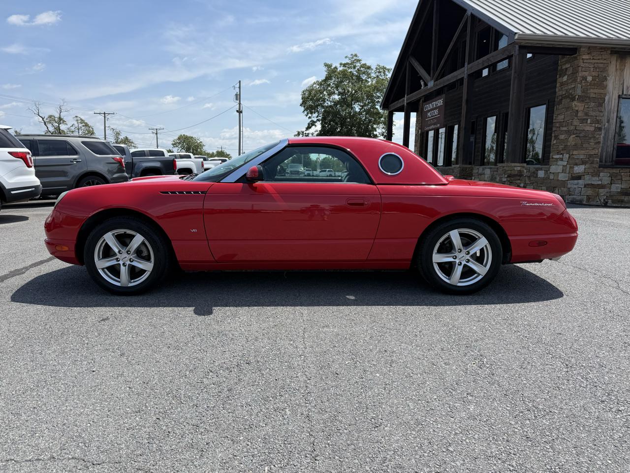 Ford Thunderbird Deluxe 2002