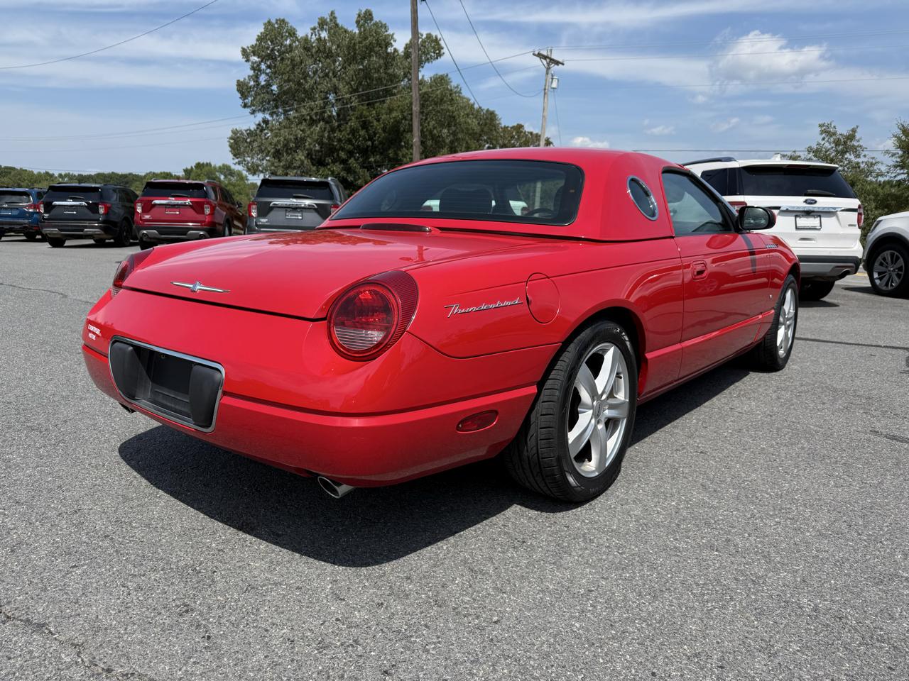 Ford Thunderbird Deluxe 2002