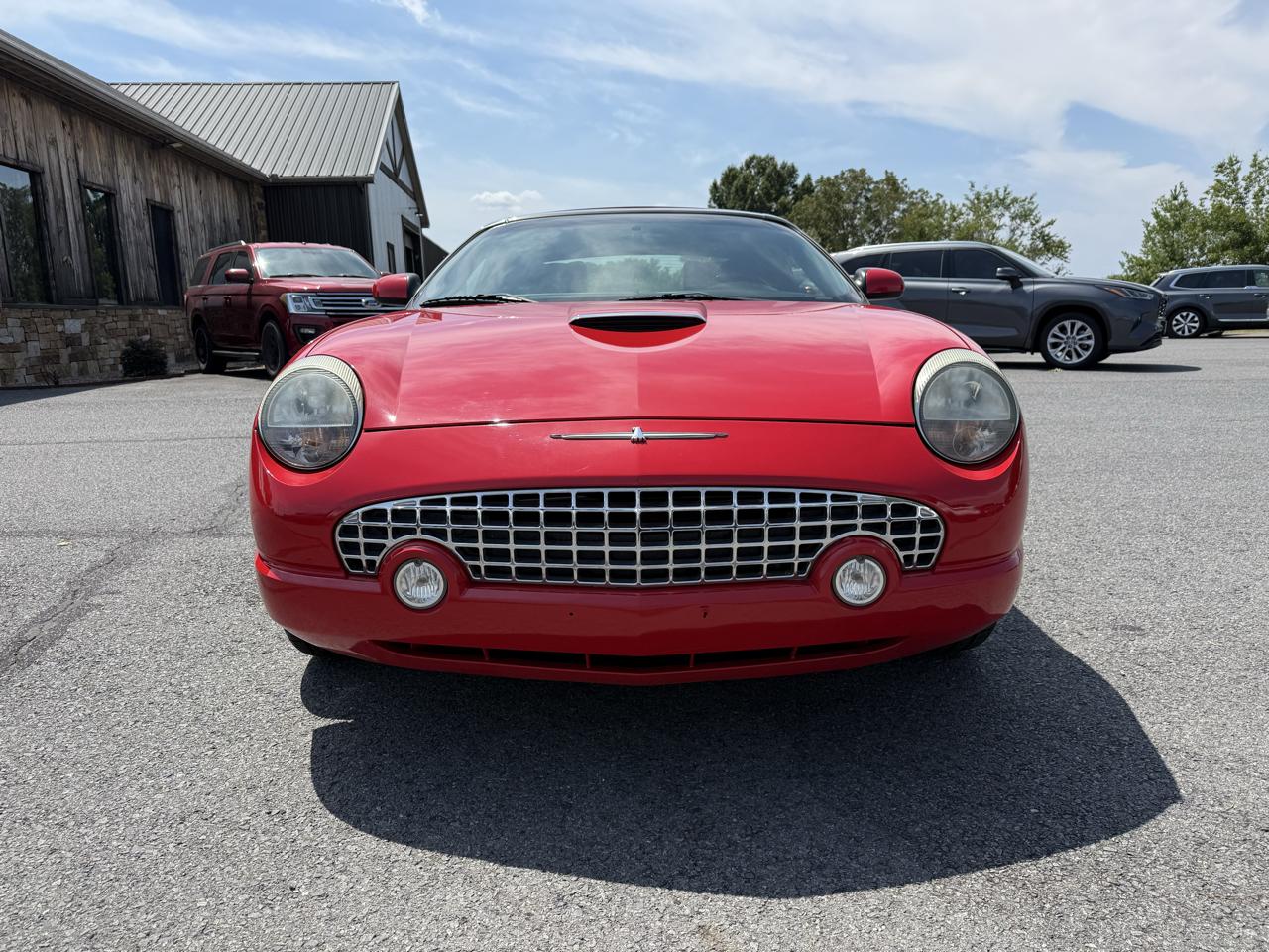 Ford Thunderbird Deluxe 2002