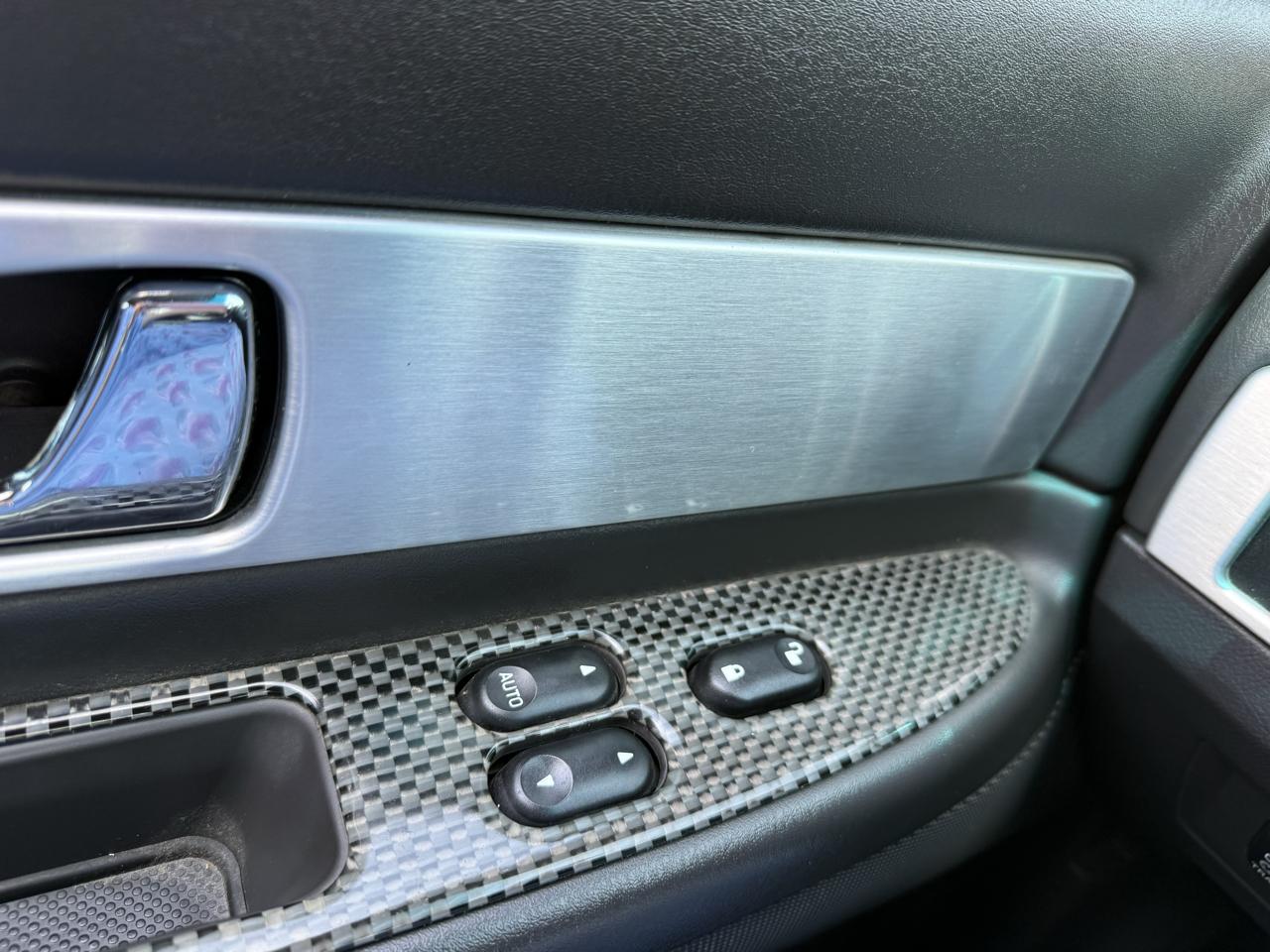 Ford Thunderbird Deluxe 2002