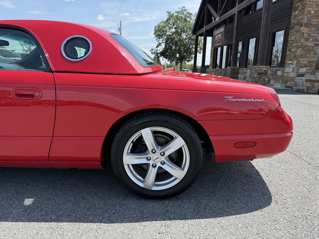 Ford Thunderbird Deluxe 2002